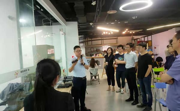 四信首站生態(tài)交流會聯(lián)動渝廈 行業(yè)大咖共話5G 2B創(chuàng)新應(yīng)用