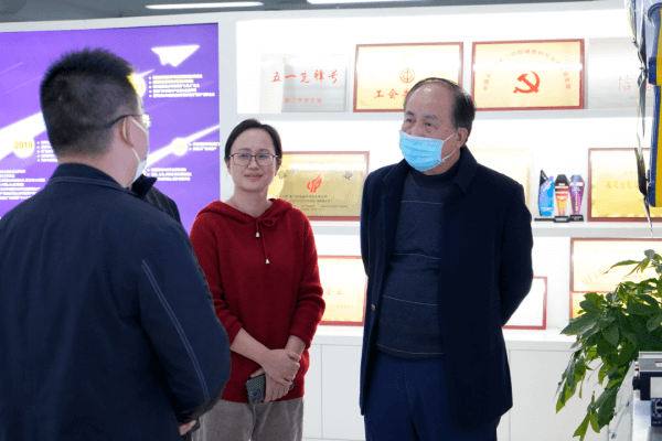 集美校友總會(huì)黃德棋會(huì)長(zhǎng)來(lái)訪，推進(jìn)校企深度合作
